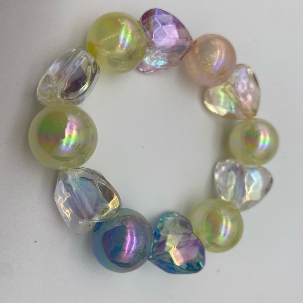 Iridescent heart and round Beaded Bracelet